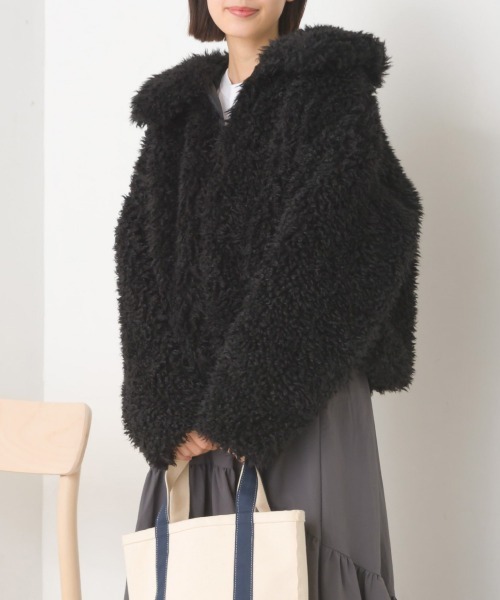 OMNES(オムネス)の「プードル衿付きファージャケット(その他アウター・レディース・ブラック/アイボリー/モカ・FREE)」の2枚目の写真