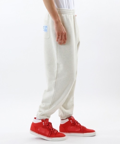 Champion(チャンピオン)の「CHAMPION/チャンピオン スウェットパンツ/ロンパン テーパードシルエット C3-Z202(スウェットパンツ・メンズ・グレー/オートミール/ブラック・M/L/XL)」の21枚目の写真