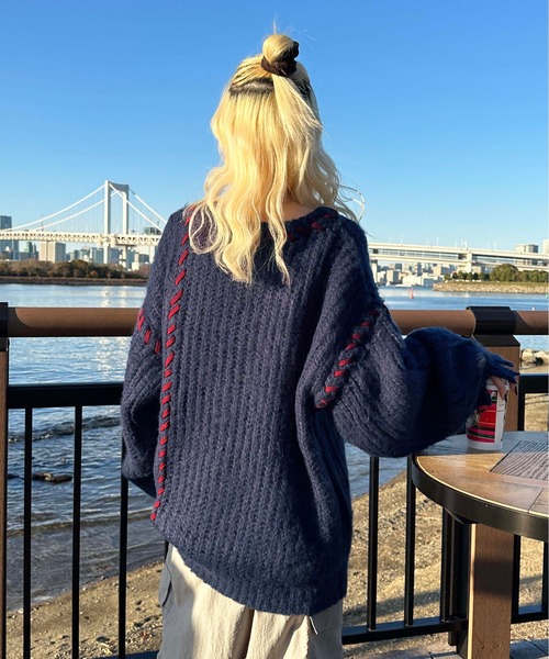 sedacle（セダクル）の「配色ハンドステッチダメージニット（ニット/セーター・メンズ・グレー/ネイビー/ブラック・MEDIUM/SMALL/LARGE）」の19枚目の写真