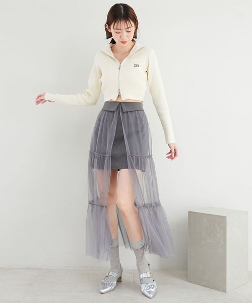 MAJESTIC LEGON(マジェスティックレゴン)の「チュールレイヤードミニスカート(スカート・レディース・ブラック/グレー/アイボリー・MEDIUM)」の4枚目の写真