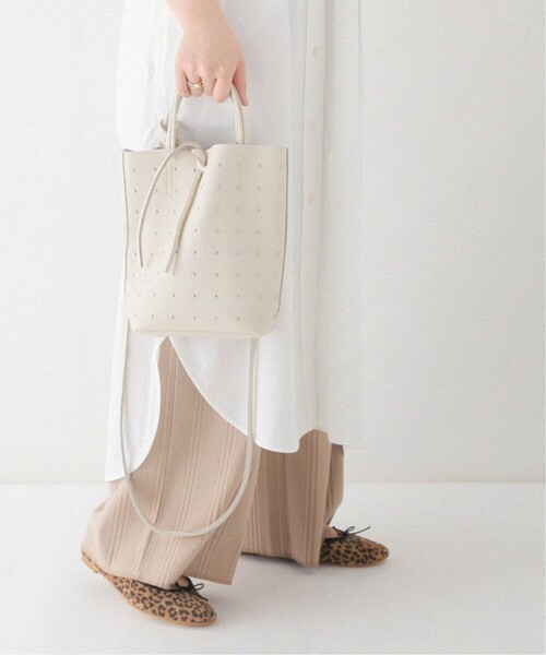 MARLON FIRENZE（マーロンフィレンツェ）の「《追加2》【MARLON FIRENZE/マルロン】 SHOPPER MINI STUDS：バッグ（ショルダーバッグ・レディース・ブラック/アイボリー・FREE）」の12枚目の写真