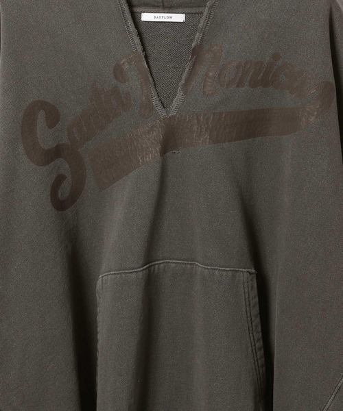 BAYFLOW(ベイフロー)の「ヴィンテージライクキーネックフーディー(パーカー・メンズ・チャコール/ピンク・MEDIUM/LARGE)」の11枚目の写真