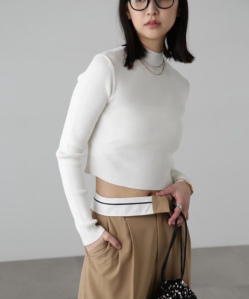 FREE'S MART（フリーズマート）の「ハイネックショート丈リブニット（ニット/セーター・レディース・オレンジ/ブルー/ホワイト/ブラック・FREE）」の2枚目の写真