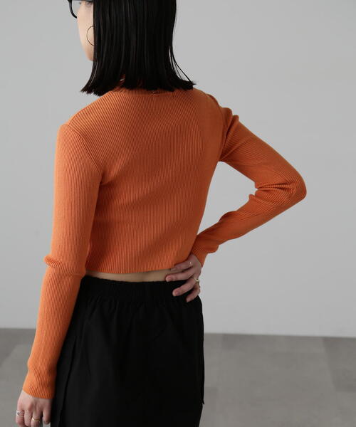 FREE'S MART（フリーズマート）の「ハイネックショート丈リブニット（ニット/セーター・レディース・オレンジ/ブルー/ホワイト/ブラック・FREE）」の8枚目の写真