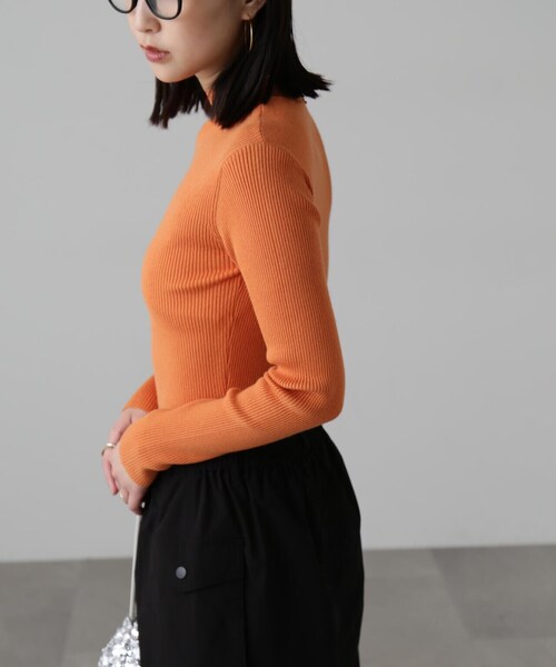 FREE'S MART（フリーズマート）の「ハイネックショート丈リブニット（ニット/セーター・レディース・オレンジ/ブルー/ホワイト/ブラック・FREE）」の11枚目の写真