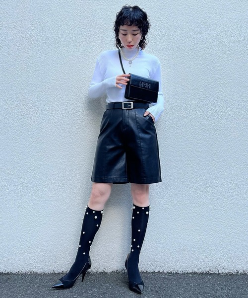 Narcissus（ナルシス）の「【Narcissus】レザーハーフパンツ（その他パンツ・レディース・ブラック/グレー・FREE）」の19枚目の写真