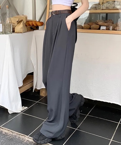 SEN TOKYO(セントーキョー)の「穿きやすさと美脚効果。セミワイドスラックスパンツ(スラックス・レディース・グレー/ブラック・L/M)」の13枚目の写真