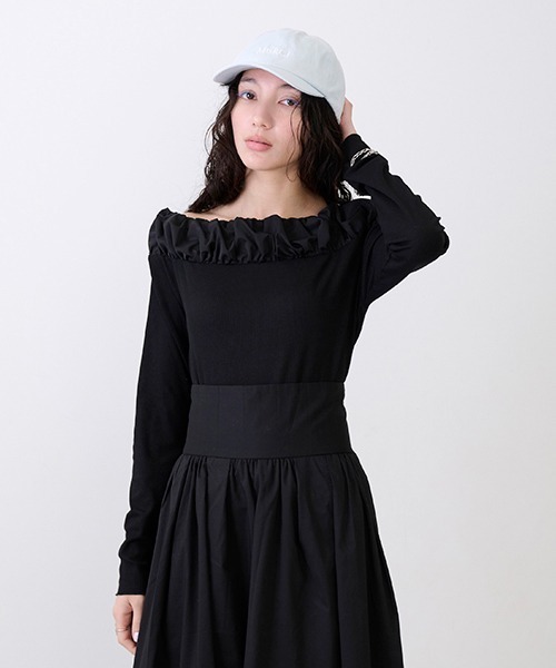 petit main LIEN(プティマインリアン)の「【LADIES】バルーン衿ロンT(Tシャツ/カットソー・レディース・チャコール/オフホワイト/ブラック・FREE)」の3枚目の写真