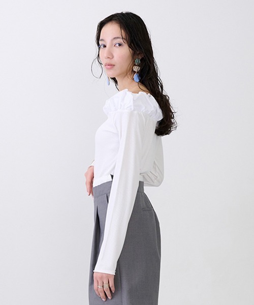 petit main LIEN(プティマインリアン)の「【LADIES】バルーン衿ロンT(Tシャツ/カットソー・レディース・チャコール/オフホワイト/ブラック・FREE)」の11枚目の写真
