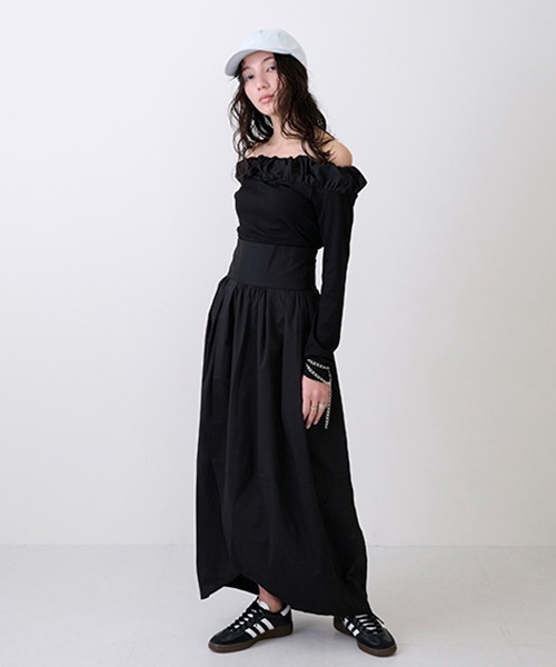 petit main LIEN(プティマインリアン)の「【LADIES】バルーン衿ロンT(Tシャツ/カットソー・レディース・チャコール/オフホワイト/ブラック・FREE)」の15枚目の写真