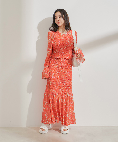 VIS(ビス)の「花柄シャーリングブラウス(シャツ/ブラウス・レディース・オレンジ系その他/ブラック系その他・FREE)」の22枚目の写真