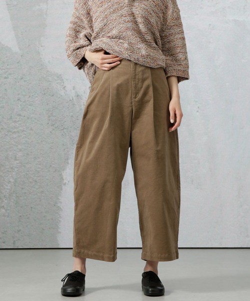 Apo(s)ture（アポスチャー）の「DUA-001/コーデュロイワンタックサルエルパンツ（その他パンツ・レディース・ネイビー/ベージュ/ホワイト/カーキ・XS/S/M/L/XL）」の2枚目の写真