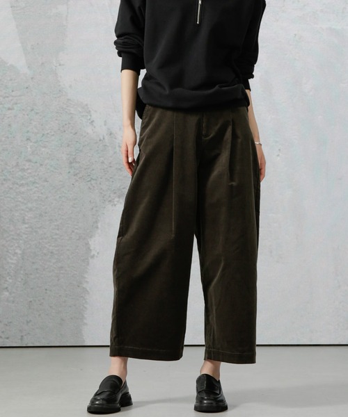 Apo(s)ture（アポスチャー）の「DUA-001/コーデュロイワンタックサルエルパンツ（その他パンツ・レディース・ネイビー/ベージュ/ホワイト/カーキ・XS/S/M/L/XL）」の3枚目の写真