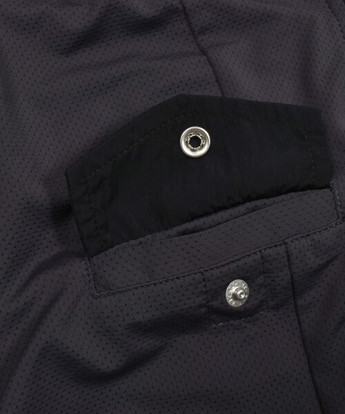 WASK（ワスク）の「【接触冷感/速乾/UVカット】異素材ポケットメッシュポケッタブルパーカー(100~160cm)（ブルゾン・キッズ・ブラック・120cm/130cm/140cm/150cm/160cm/110cm/100cm）」の9枚目の写真