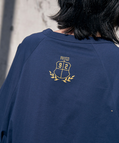 VENCEEXCHANGE(ヴァンスエクスチェンジ)の「AMBIANCE ラグランT(Tシャツ/カットソー・レディース・オフホワイト/チャコールグレー/ホワイト/ネイビー・FREE)」の11枚目の写真