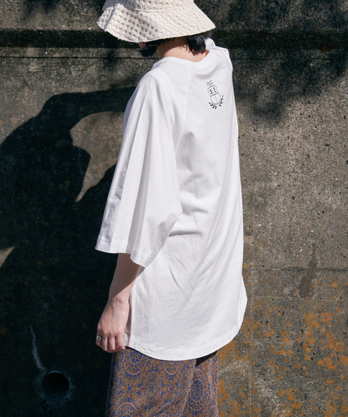 VENCEEXCHANGE(ヴァンスエクスチェンジ)の「AMBIANCE ラグランT(Tシャツ/カットソー・レディース・オフホワイト/チャコールグレー/ホワイト/ネイビー・FREE)」の13枚目の写真