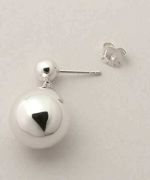 VERMEIL par iena(ヴェルメイユパーイエナ)の「LIE STUDIO(リエ スタジオ) The Julie Earrings 1014(ピアス(両耳用)・レディース・シルバー・FREE)」の4枚目の写真