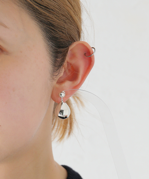 VERMEIL par iena(ヴェルメイユパーイエナ)の「LIE STUDIO(リエ スタジオ) The Julie Earrings 1014(ピアス(両耳用)・レディース・シルバー・FREE)」の9枚目の写真