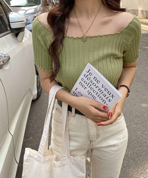 NANEA(ナネア)の「クロップド丈オフショルダートップス(Tシャツ/カットソー・レディース・ホワイト/ブラック/パープル/グリーン/ピンク・フリー)」の21枚目の写真