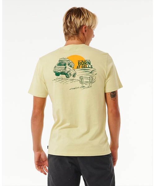 rip curl(リップカール)の「【RIPCURL(リップカール)】M KEEP ON TRUCKING TEE/バックプリント半袖Tシャツ(Tシャツ/カットソー・メンズ・イエロー系その他/ネイビー・LARGE/MEDIUM)」の1枚目の写真