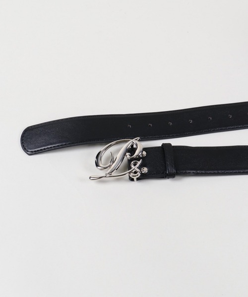 SPINNS(スピンズ)の「グランジコーデをアップデート!バックル合皮ベルト(ベルト・メンズ・A/C/D/E/B・ONESIZE)」の7枚目の写真