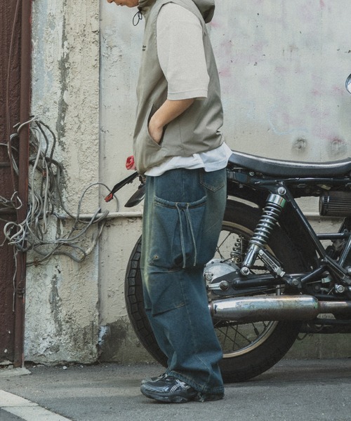 kutir(クティール)の「【低身長だからカッコよく着こなせるアイテム】ヴィンテージライクポケットカーゴデニム(デニムパンツ・メンズ・ブラック/インディゴブルー・SMALL/MEDIUM)」の8枚目の写真