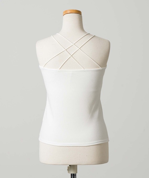 and it_（アンドイット）の「カップ付バッククロスストラップスクエアキャミソール（キャミソール・レディース・ブラック/オフホワイト・M）」の17枚目の写真