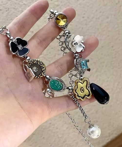 Port(ポート)の「【 Port / ポート 】 マルチ チャーム チョーカー / ショート ネックレス(ネックレス・レディース・B/A/C/D/F/E/G/H/I/J/K・FREE)」の7枚目の写真