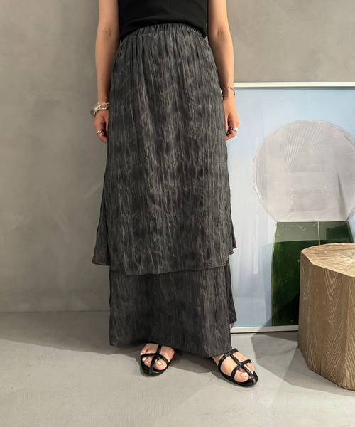 CE'E_SE'E（シーシー）の「ヴィンテージライク シアーレイヤードスカート（スカート・レディース・スミクロ/ライトグレー/グリーン・FREE）」の2枚目の写真