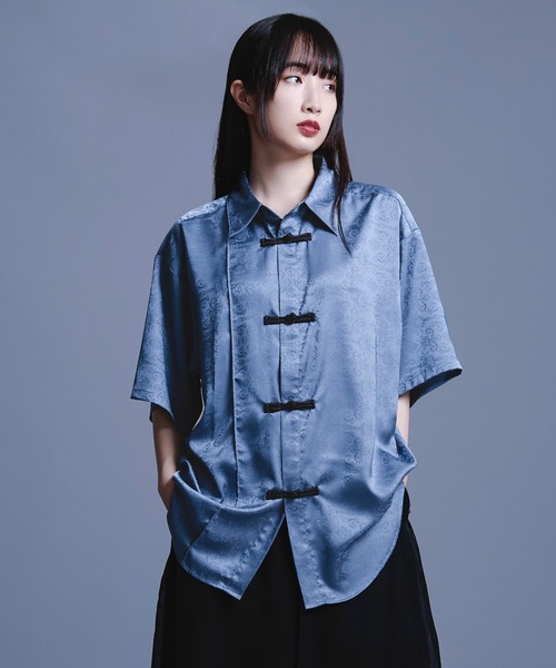 Ellno Loset（エルノロゼット）の「サテンチャイナシャツSS