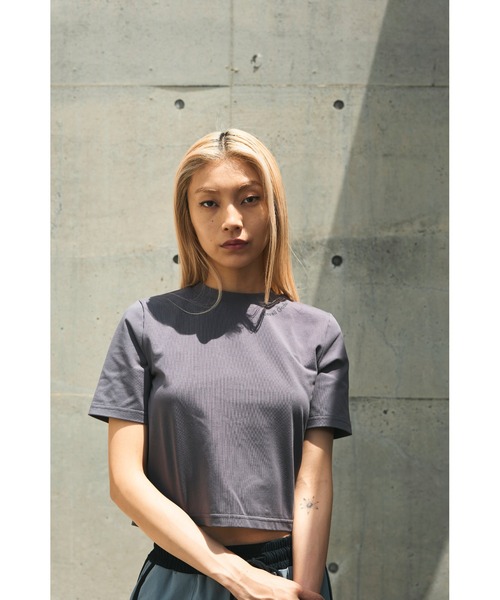 福寿外貌(フクジュガイボウ)の「コンパクトバックオープンTシャツ(Tシャツ/カットソー・レディース・ブラック/ホワイト/チャコール・FREE)」の9枚目の写真