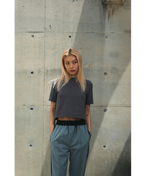 福寿外貌(フクジュガイボウ)の「コンパクトバックオープンTシャツ(Tシャツ/カットソー・レディース・ブラック/ホワイト/チャコール・FREE)」の11枚目の写真