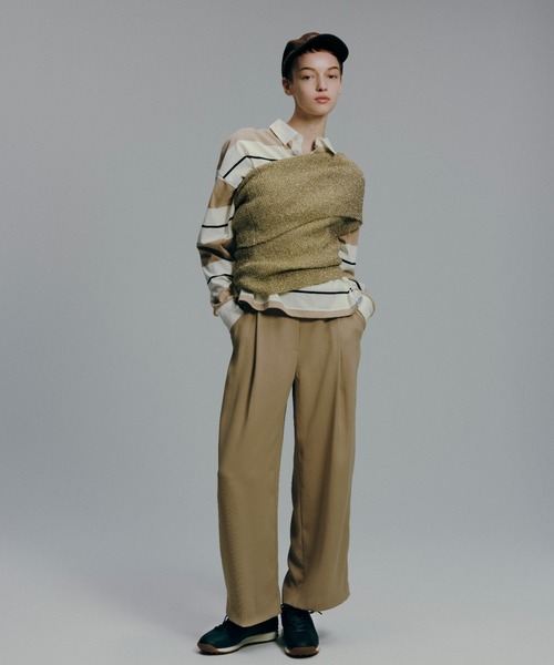 emmi（エミ）の「オフショルラメニットプルオーバー（ニット/セーター・レディース・ゴールド/シルバー/ブラック・FREE）」の22枚目の写真