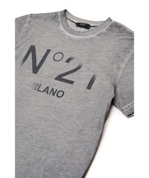 N°21（ヌメロ ヴェントゥーノ）の「キッズ Tシャツ N.21（Tシャツ
