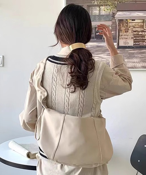 セール】肩掛けできる2WAYギャザーハンドルショルダーバッグ