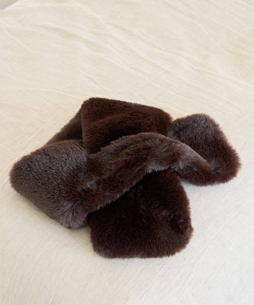 Andemiu(アンデミュウ)の「フェイクファーティペット140234(マフラー・レディース・グレー/モカ/ベージュ・FREE)」の3枚目の写真