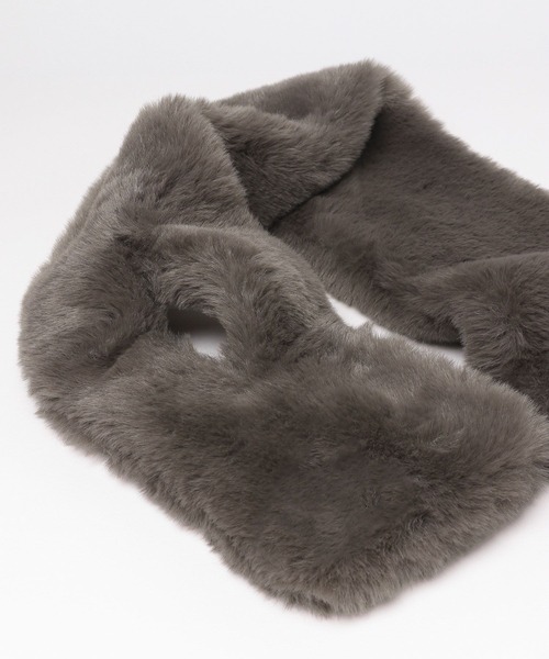 Andemiu(アンデミュウ)の「フェイクファーティペット140234(マフラー・レディース・グレー/モカ/ベージュ・FREE)」の8枚目の写真
