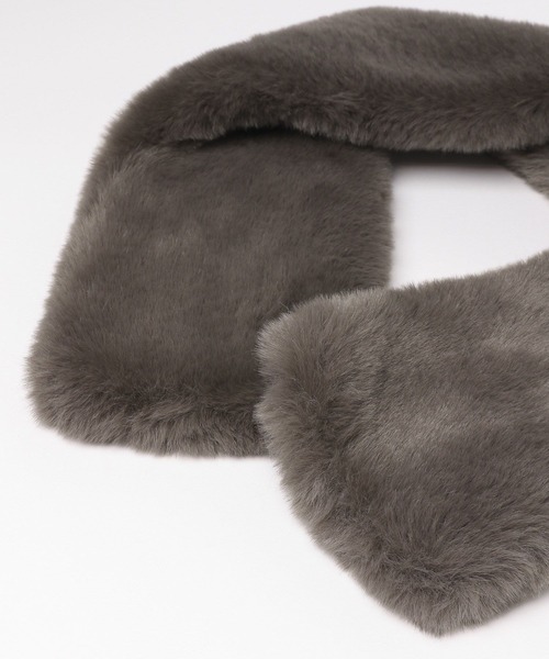 Andemiu(アンデミュウ)の「フェイクファーティペット140234(マフラー・レディース・グレー/モカ/ベージュ・FREE)」の6枚目の写真