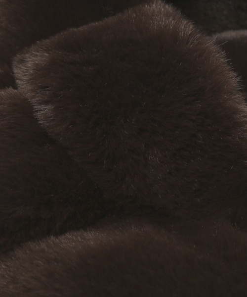 Andemiu(アンデミュウ)の「フェイクファーティペット140234(マフラー・レディース・グレー/モカ/ベージュ・FREE)」の5枚目の写真