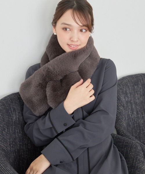 Andemiu(アンデミュウ)の「フェイクファーティペット140234(マフラー・レディース・グレー/モカ/ベージュ・FREE)」の13枚目の写真
