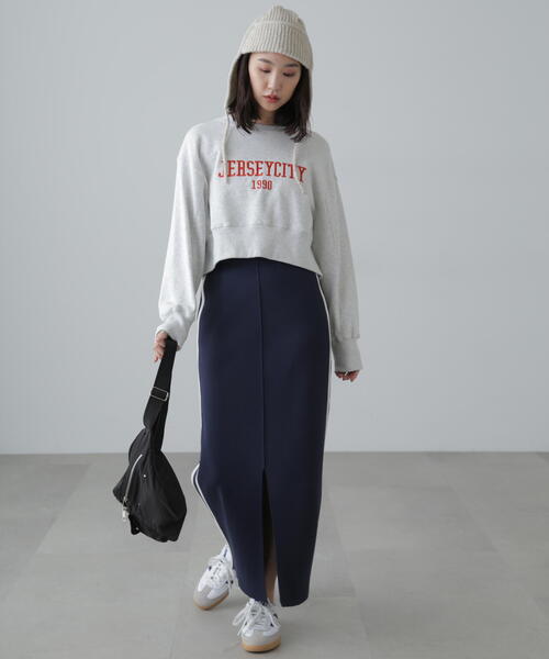 FREE'S MART(フリーズマート)の「◆カレッジロゴショート丈スウェット(スウェット・レディース・パープル/ブラック/ホワイト系その他・FREE)」の17枚目の写真