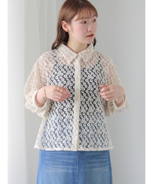 ehka sopo(エヘカソポ)の「花シアーシャツ(シャツ/ブラウス・レディース・ブラック/キナリ/キャメル/ブルー・F)」の20枚目の写真