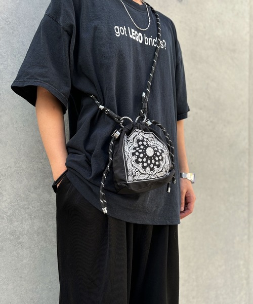 誕生日プレゼント セール】巾着タイプ 刺繍 ショルダーバッグ（ショルダーバッグ バッグ