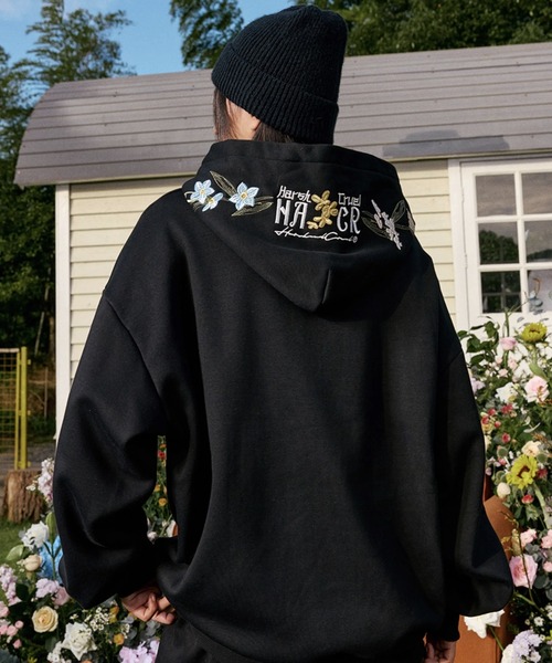 HARSH AND CRUEL(ハーシュアンドクルーエル)の「花柄刺繍プルオーバーパーカー オーバーサイズ ユニセックス HC24SW2TP02【Harsh and Cruel】(パーカー・メンズ・ホワイト/ブラック・M/L/XL)」の14枚目の写真