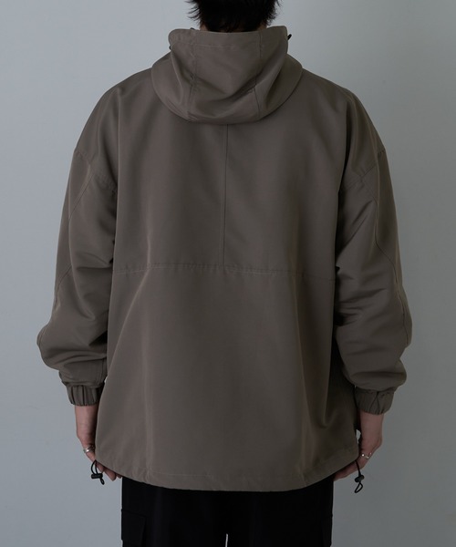 COLONY 2139(コロニートゥーワンスリーナイン)の「ビッグフーディー(マウンテンパーカー・メンズ・ブラック/グレイッシュベージュ・MEDIUM/LARGE)」の7枚目の写真