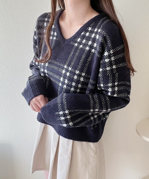 adidas チェック柄セーターライトブルーローズウッドネイビー袖の3本の白い線 adidas チェック柄セーターライトブルーローズウッドネイビー袖の3本の