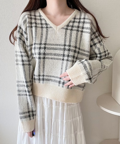 Nana(ナナ)の「Vネックチェックニット(ニット/セーター・レディース・アイボリー/ブルー・FREE)」の14枚目の写真