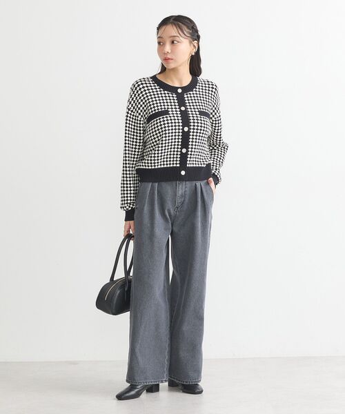 earth music&ecology（アースミュージックアンドエコロジー）の「ダブルタックワイドデニムパンツ（デニムパンツ・レディース・ライトインディゴブルー/ブラック・S/M）」の17枚目の写真