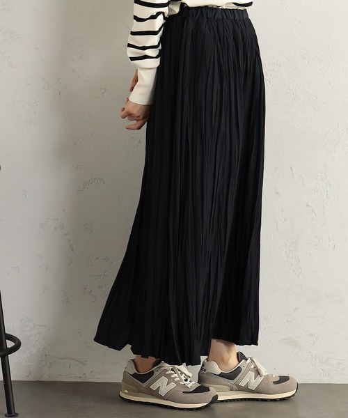 FOUND GOOD（ファウンドグッド）の「クリンクルプリーツスカート（スカート・レディース・グレー系/アイボリー/ブラウン系/ネイビー・M/S/L）」の19枚目の写真