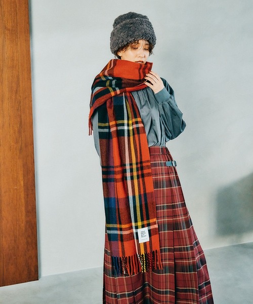 studio CLIP（スタディオクリップ）の「【静電気軽減】チェックストール（ストール/ショール・レディース・アイボリー/ブルー/ベージュ/レッド・FREE）」の9枚目の写真